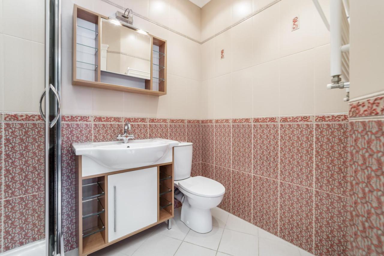 Katerynyska 2 Level Apartment With Sauna Odessa Luaran gambar